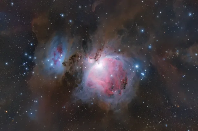 A high dynamic range view of the Orion and Running Man nebulae